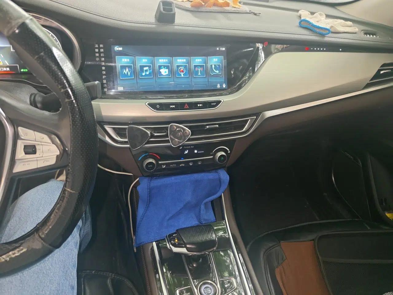 CHANGAN Eado New Energy 2019 EV460 Smart Edition — миниатюра 13