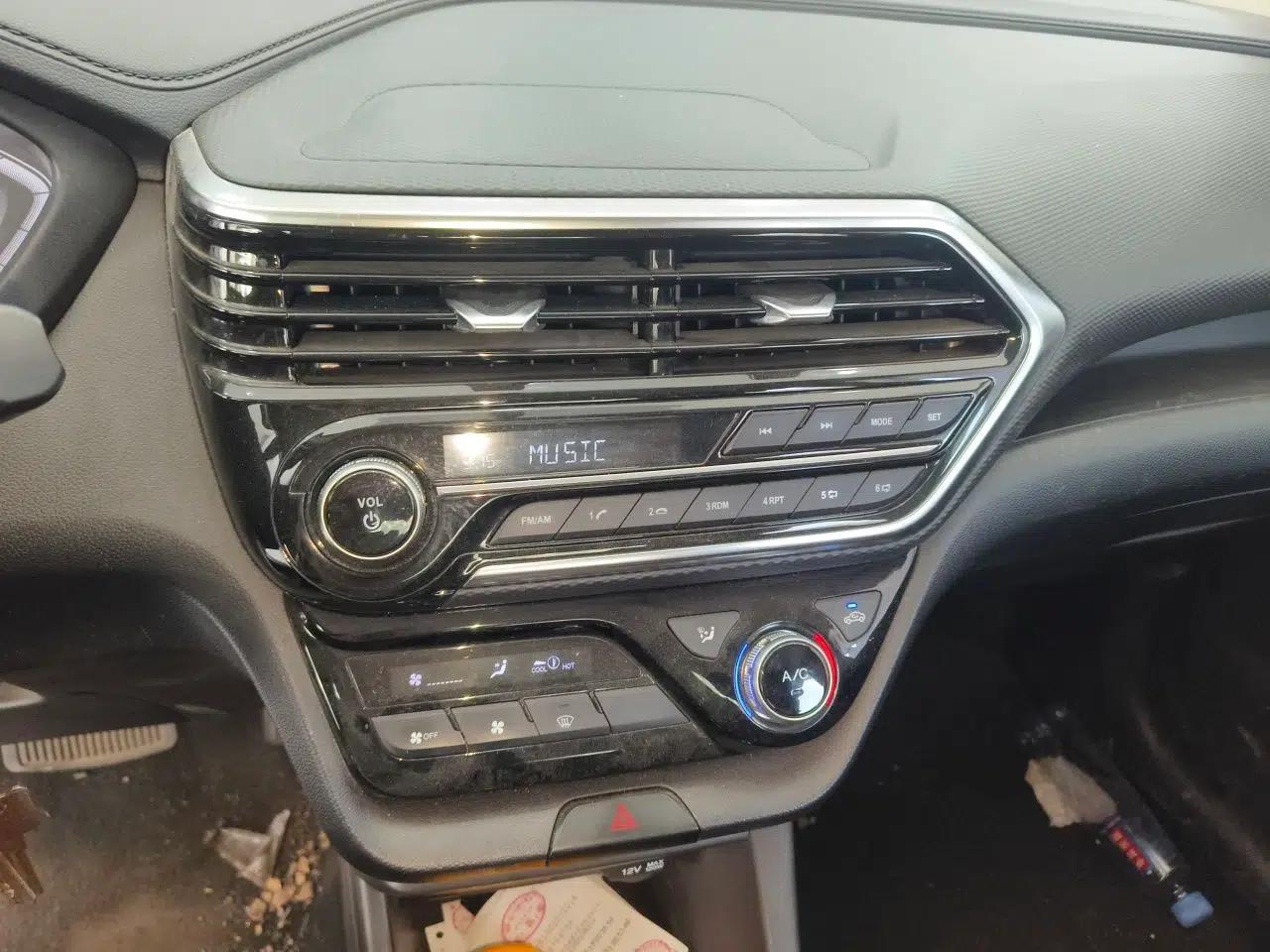 CHANGAN Alsvin 2019 1.5L DCT Luxury Version China VI Standard — миниатюра 13