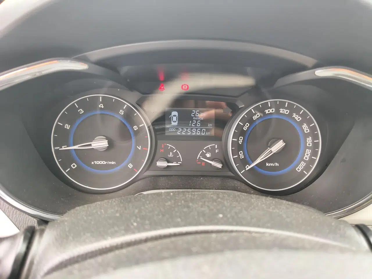 CHANGAN Alsvin V7 2015 1.6L Manual Enjoyment Model China IV Standard — миниатюра 11