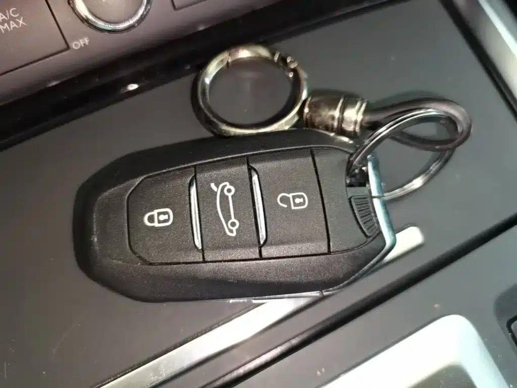 Citroën C6 2021 400THP Comfort Edition — миниатюра 9