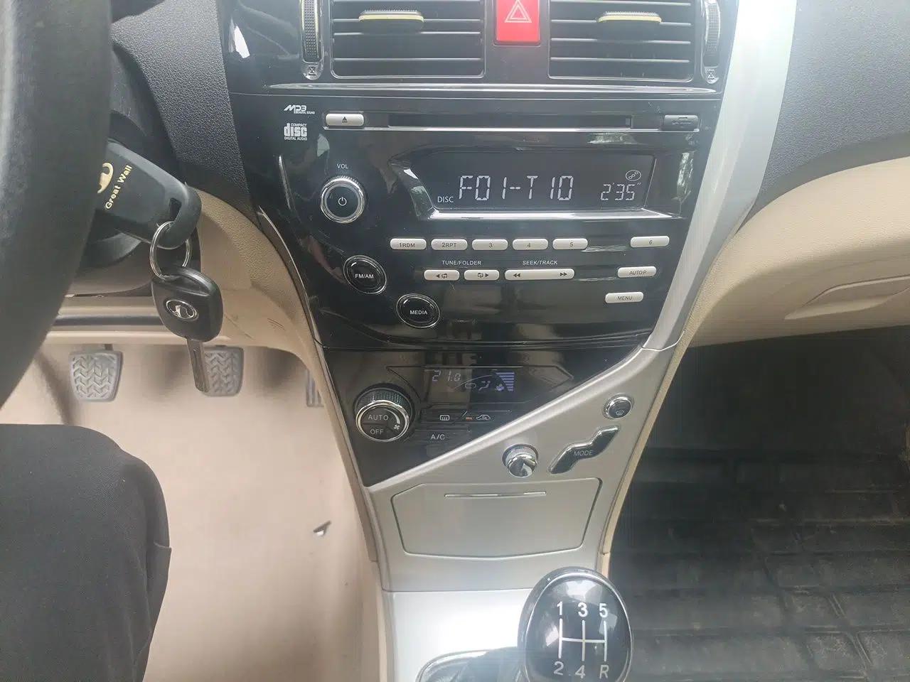 Great Wall C30 2013 1.5L Manual Luxury Model — миниатюра 13