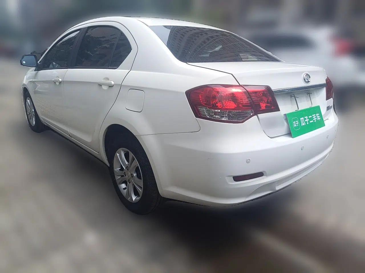 Great Wall C30 2013 1.5L Manual Luxury Model — миниатюра 4