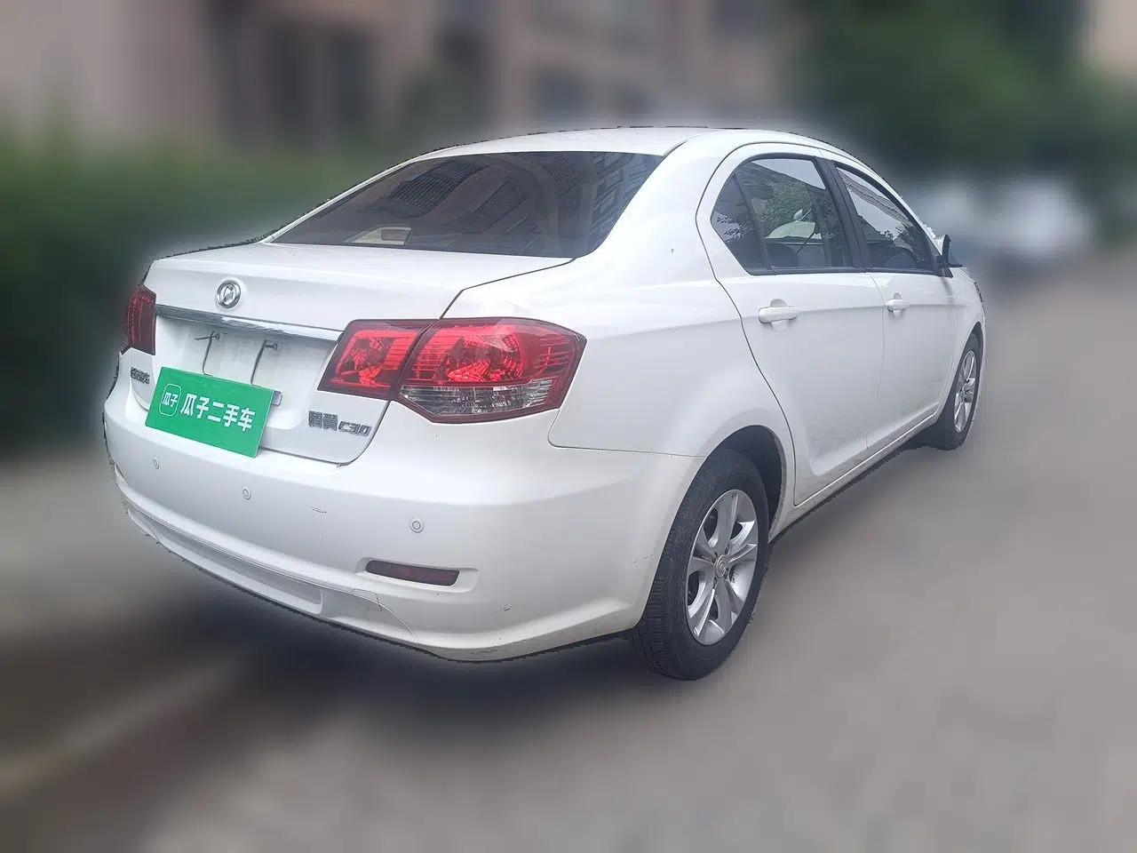 Great Wall C30 2013 1.5L Manual Luxury Model — миниатюра 6