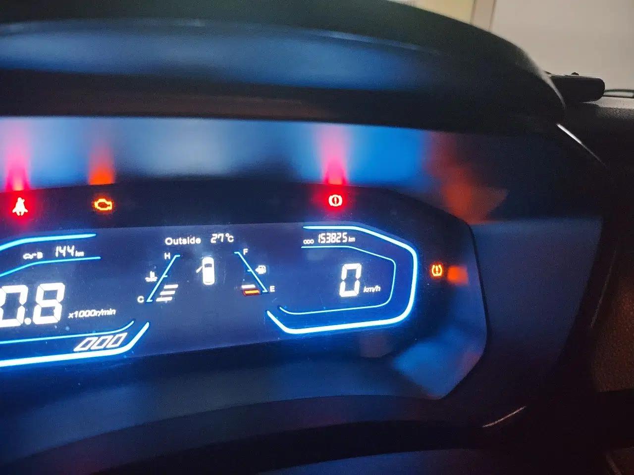 CHANGAN OSHAN A800 2017 1.6L Manual Luxury Model — миниатюра 12
