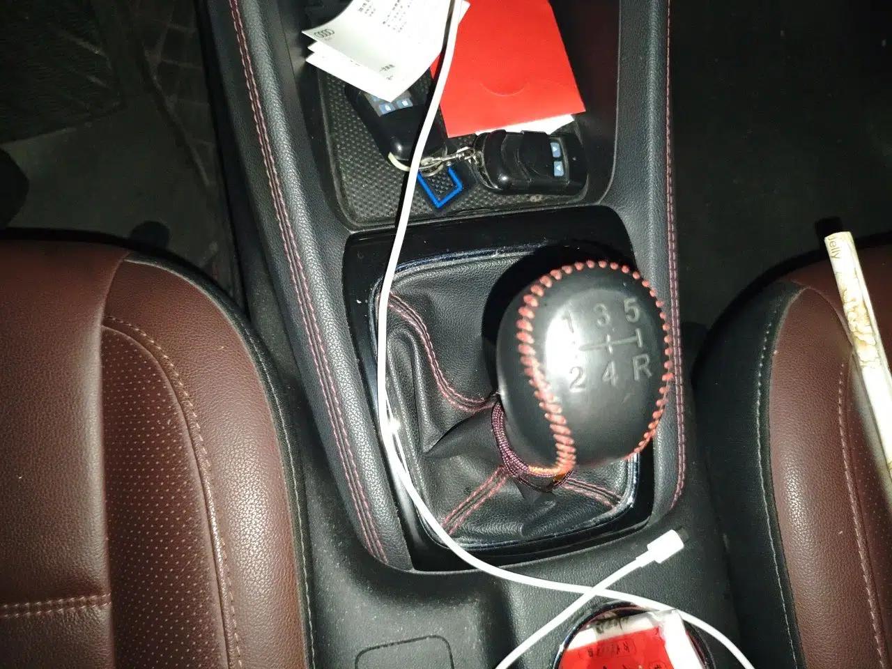 CHANGAN OSHAN A800 2017 1.6L Manual Luxury Model — миниатюра 14