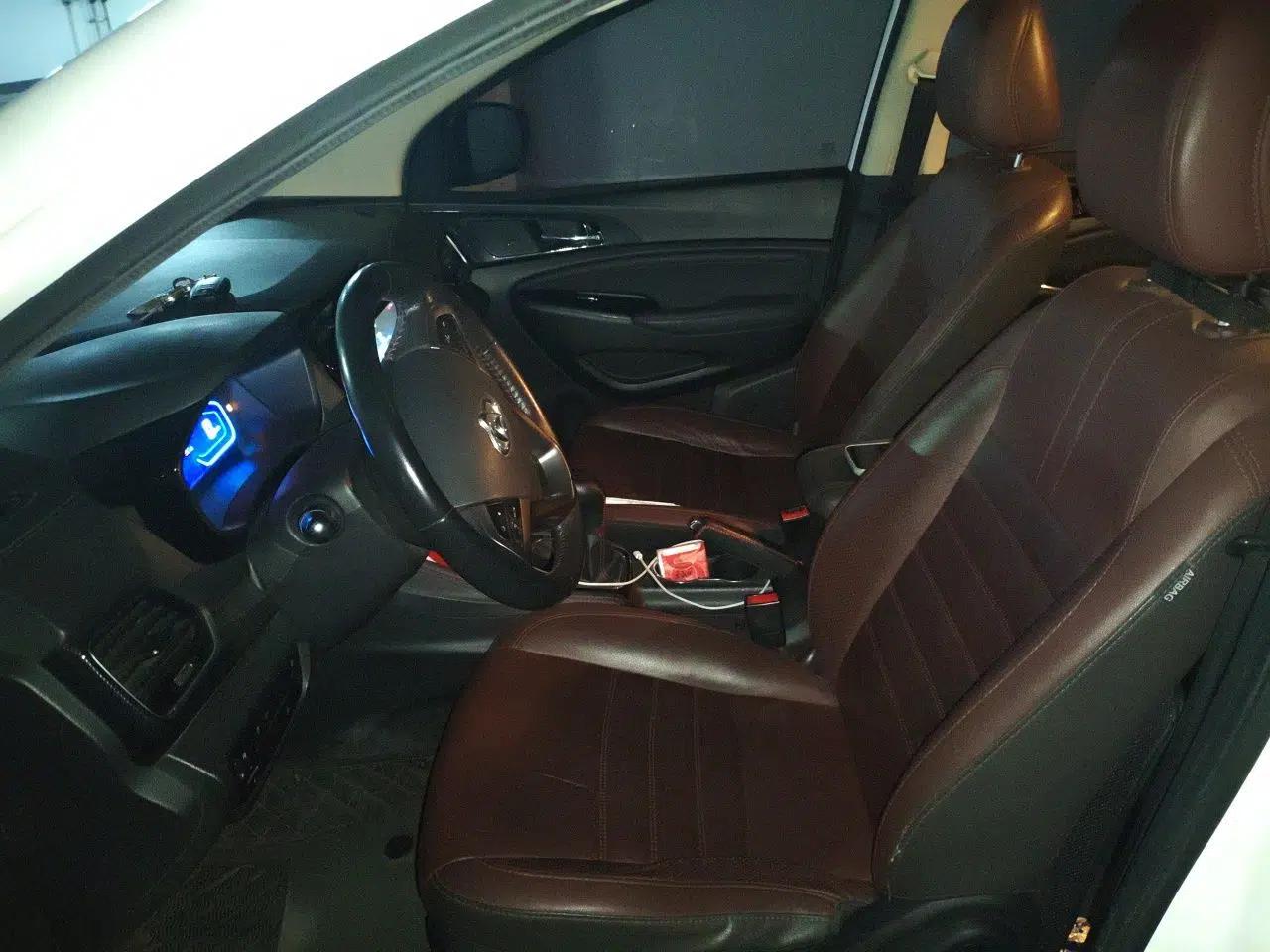 CHANGAN OSHAN A800 2017 1.6L Manual Luxury Model — миниатюра 15
