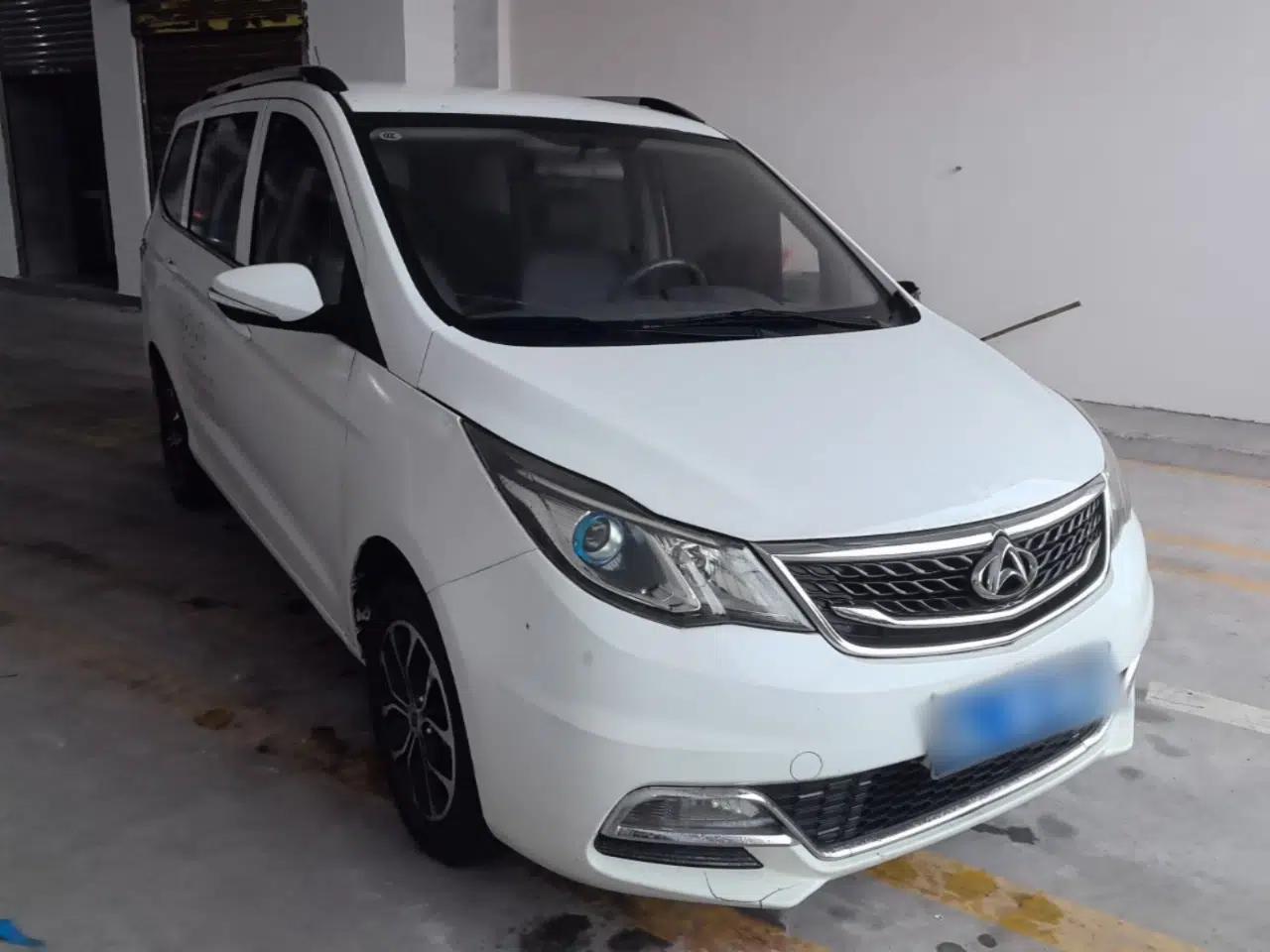 CHANGAN KAICHENG Oushang A600 2017 1.5L Manual Standard Edition — миниатюра 3