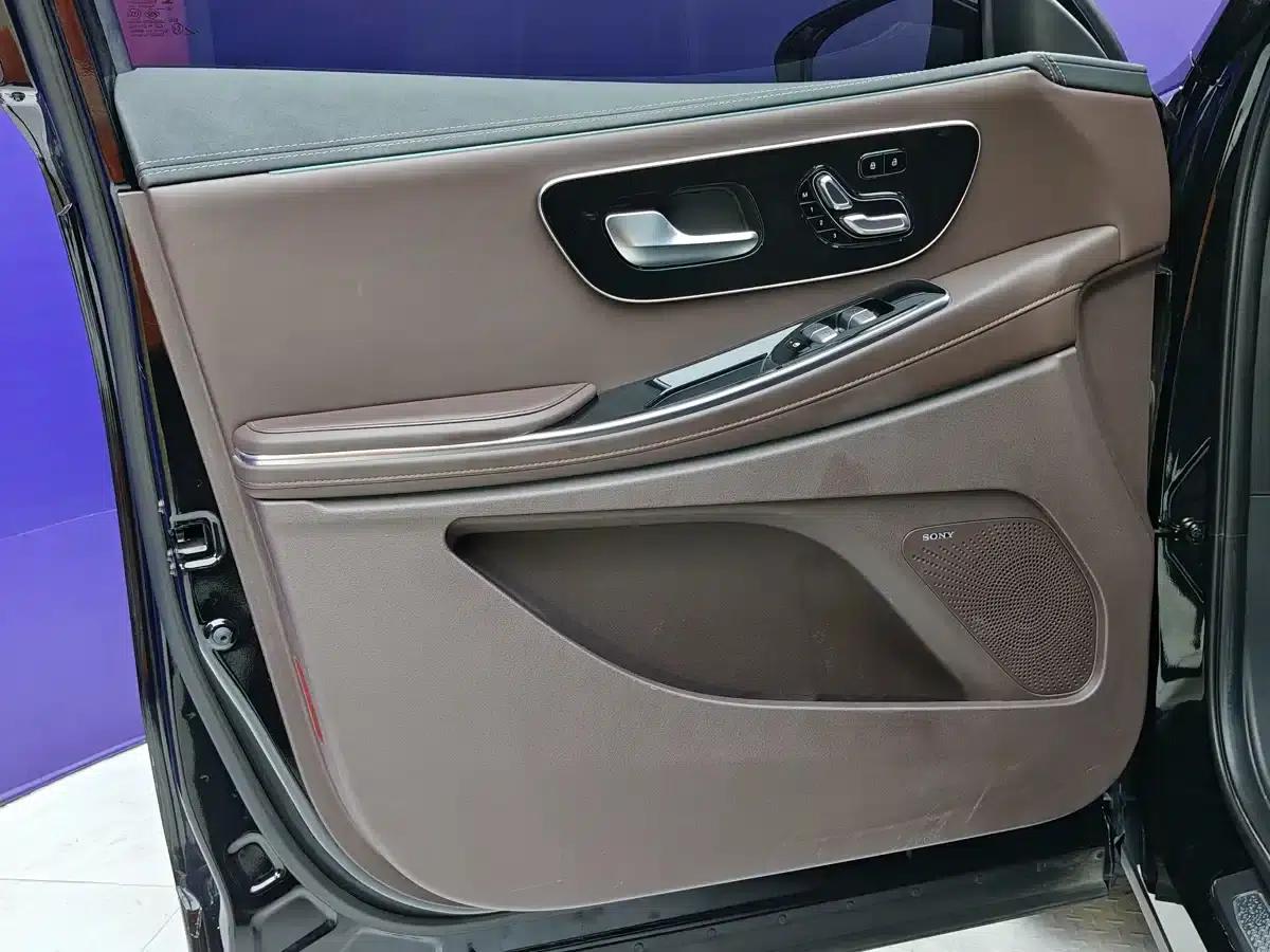 Starlight Moon 2023 400T 4WD Star Edition 7-Seater — миниатюра 11
