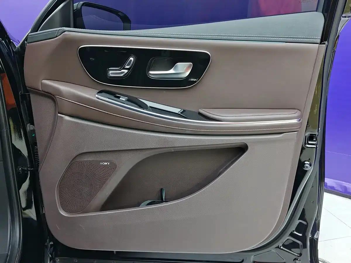 Starlight Moon 2023 400T 4WD Star Edition 7-Seater — миниатюра 12