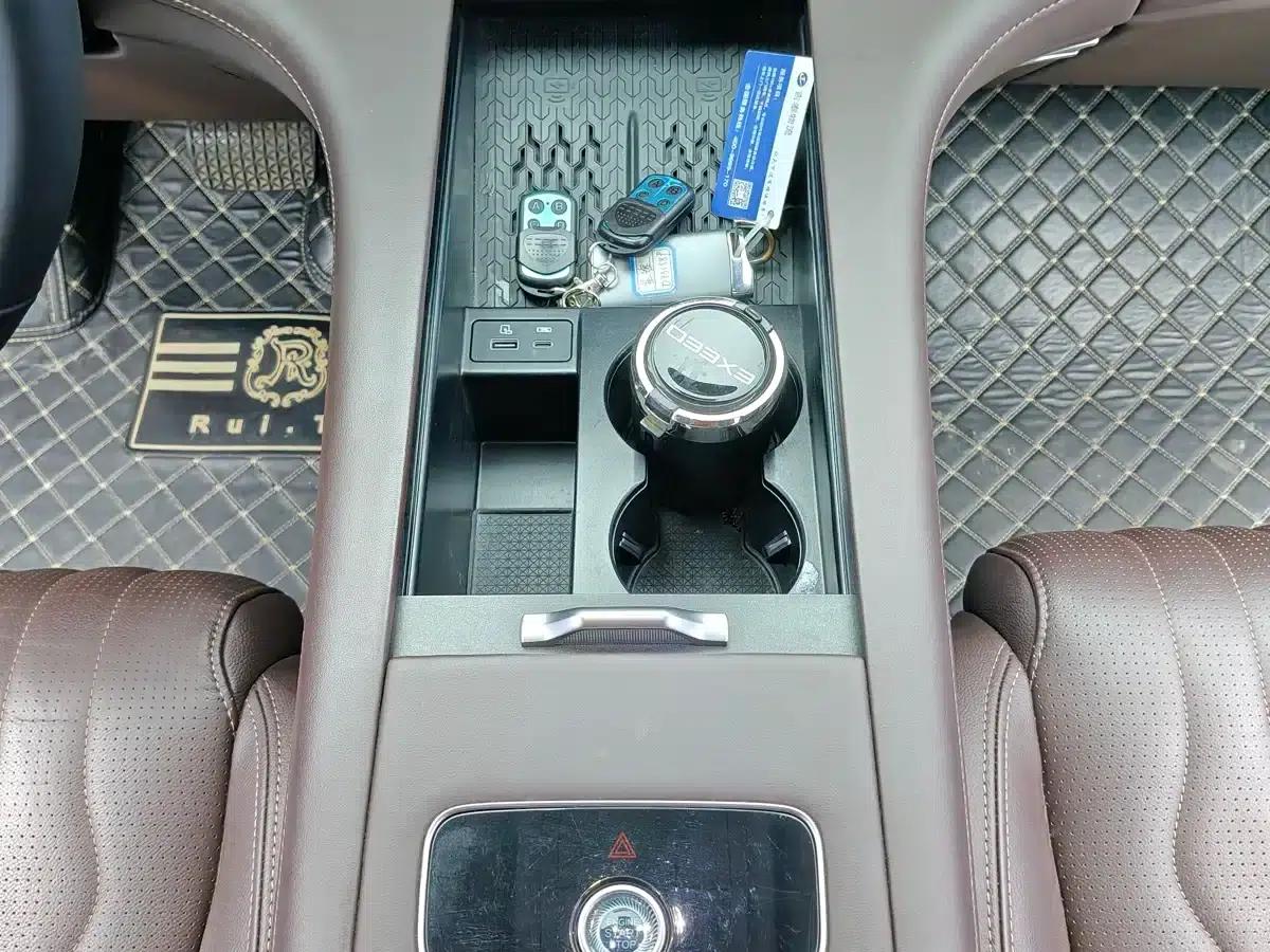 Starlight Moon 2023 400T 4WD Star Edition 7-Seater — миниатюра 15