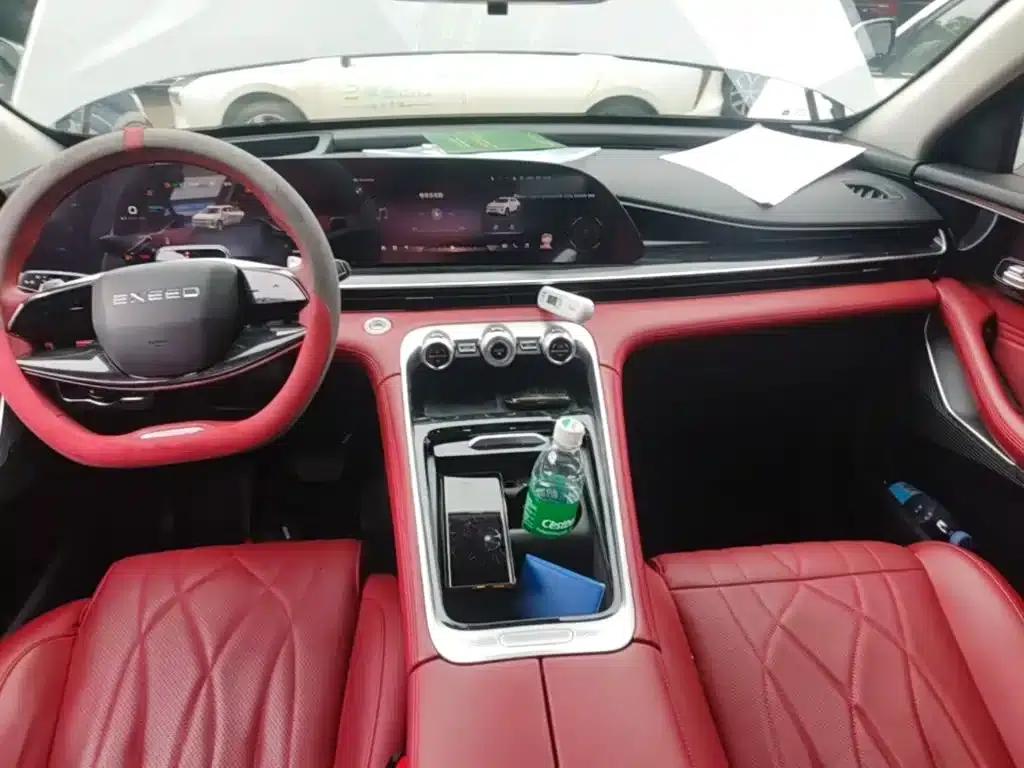 Exeed Yaoguang 2023 400T 2WD Premium Edition — миниатюра 10