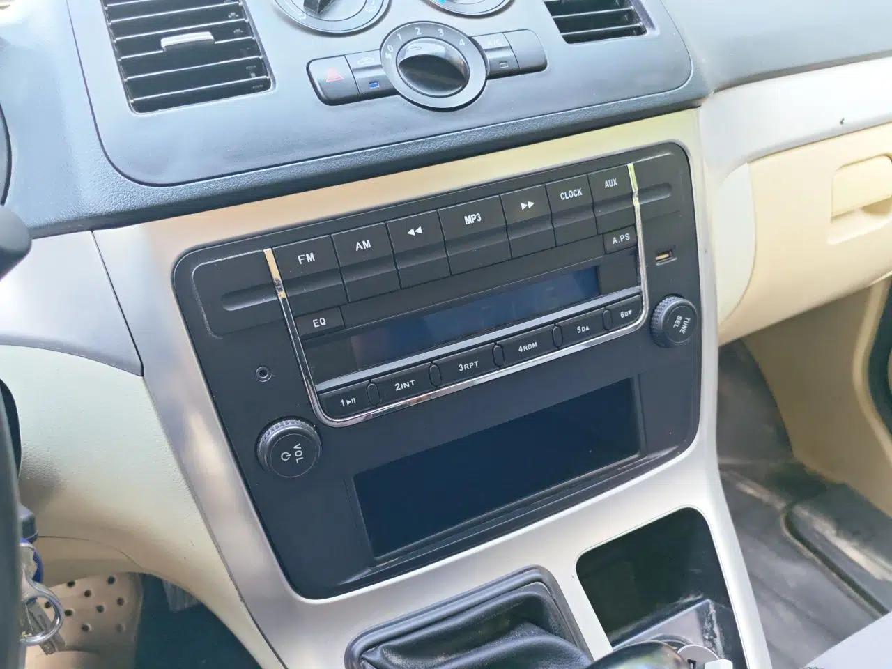 CHANGAN KAICHENG Ruixing M90 2018 2.0L Value-Added CNG High-Roof Double-Door 6-Seater 4G94S — миниатюра 13