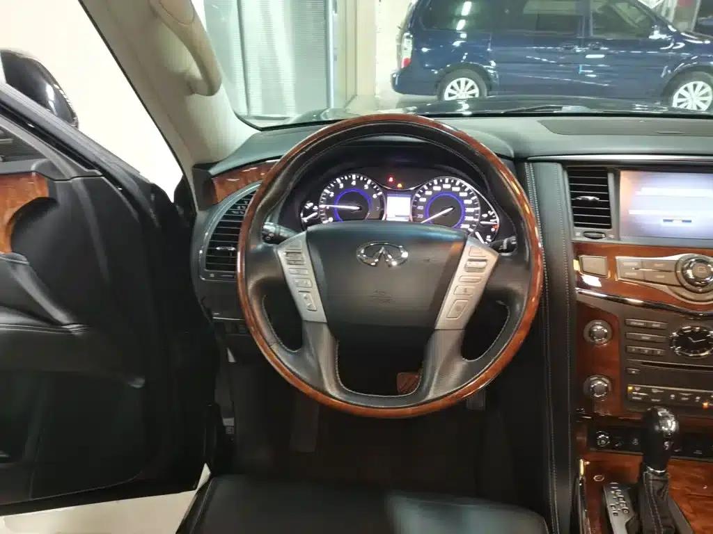 Infiniti QX80 2013 5.6L 4WD — миниатюра 11