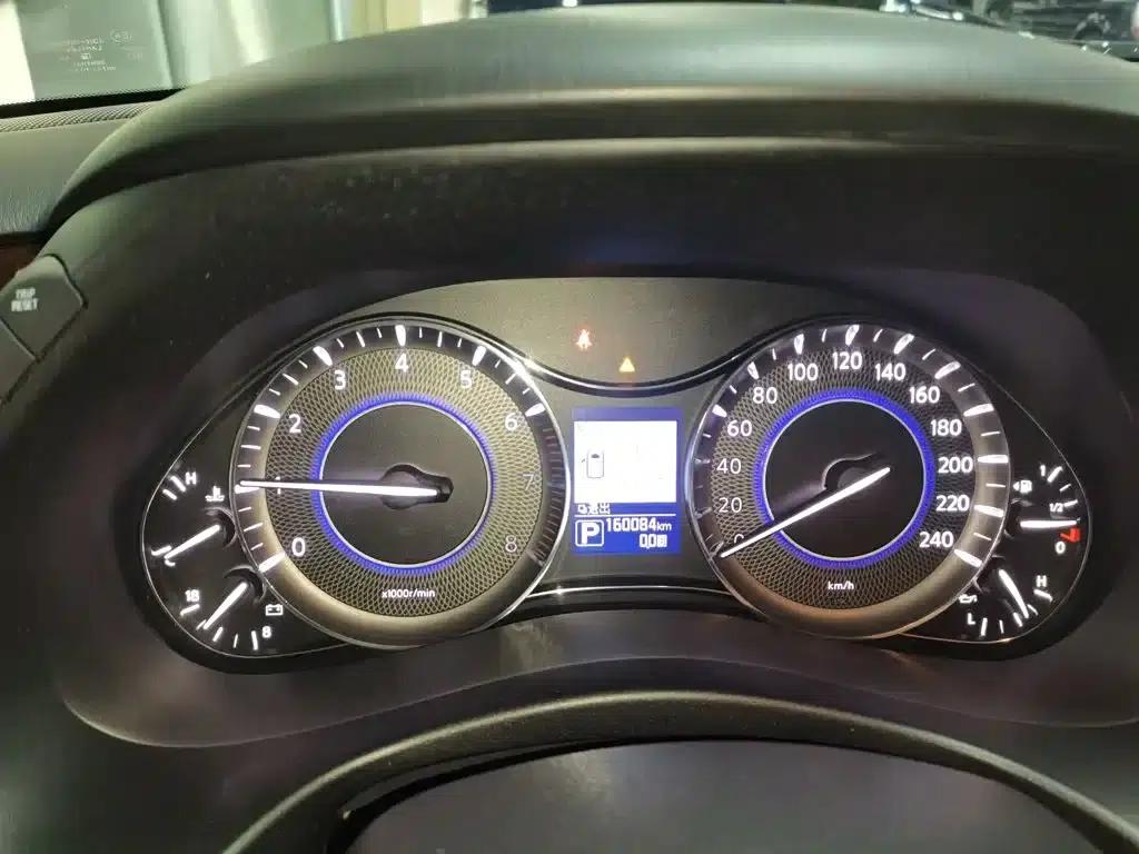 Infiniti QX80 2013 5.6L 4WD — миниатюра 12