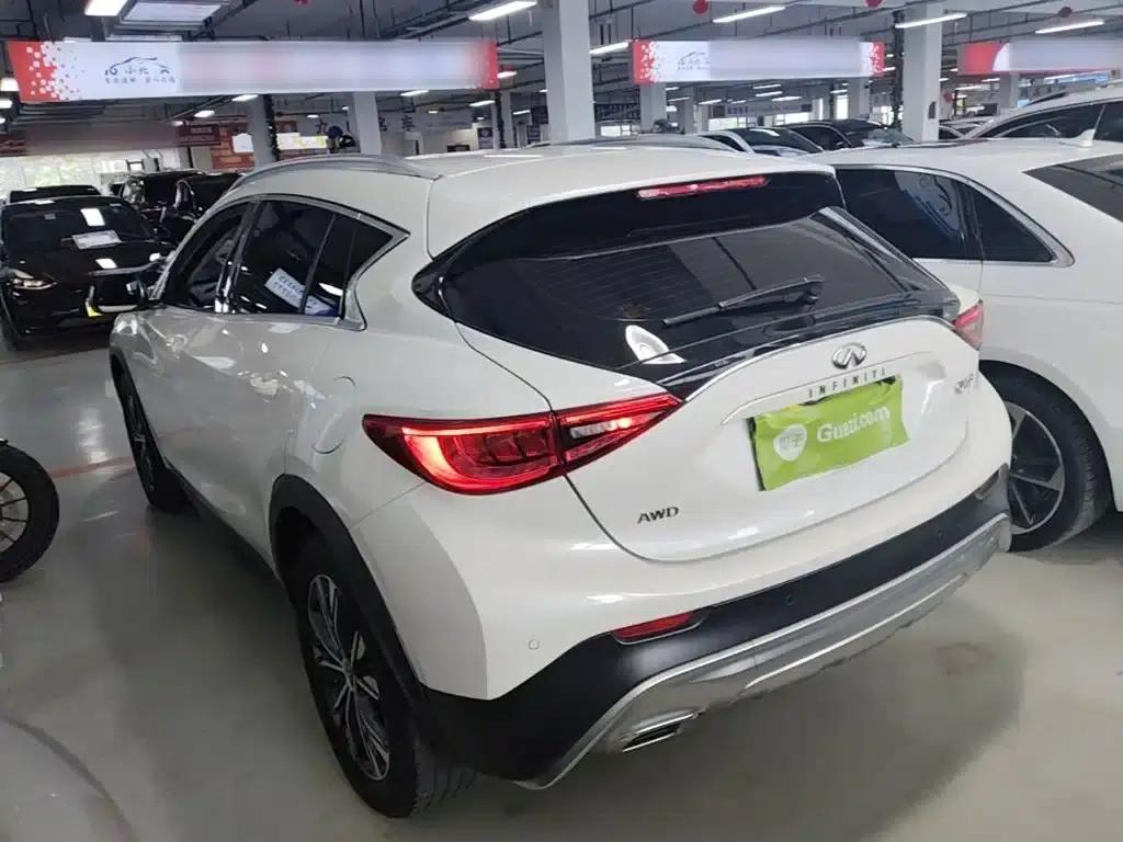 Infiniti QX30 2017 2.0T AWD Fashion Edition — миниатюра 5