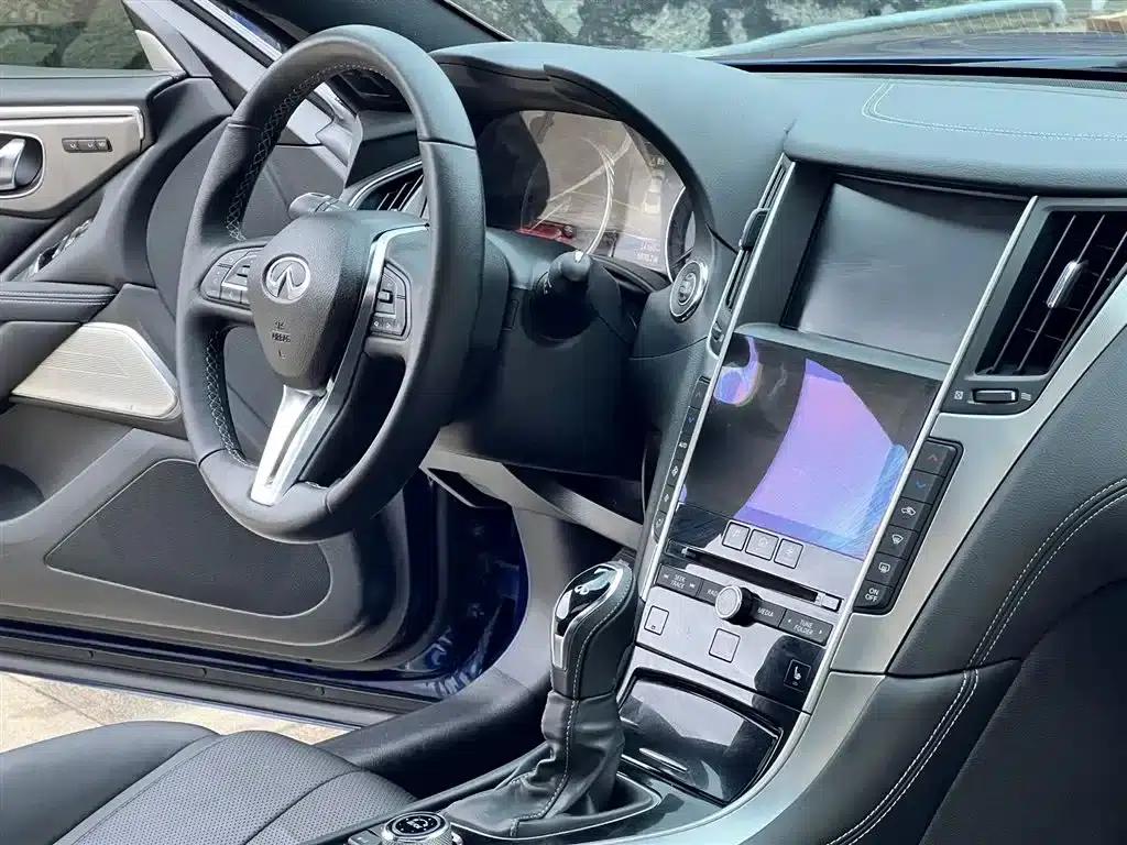 Infiniti Q60 2017 2.0T Luxury Edition — миниатюра 17
