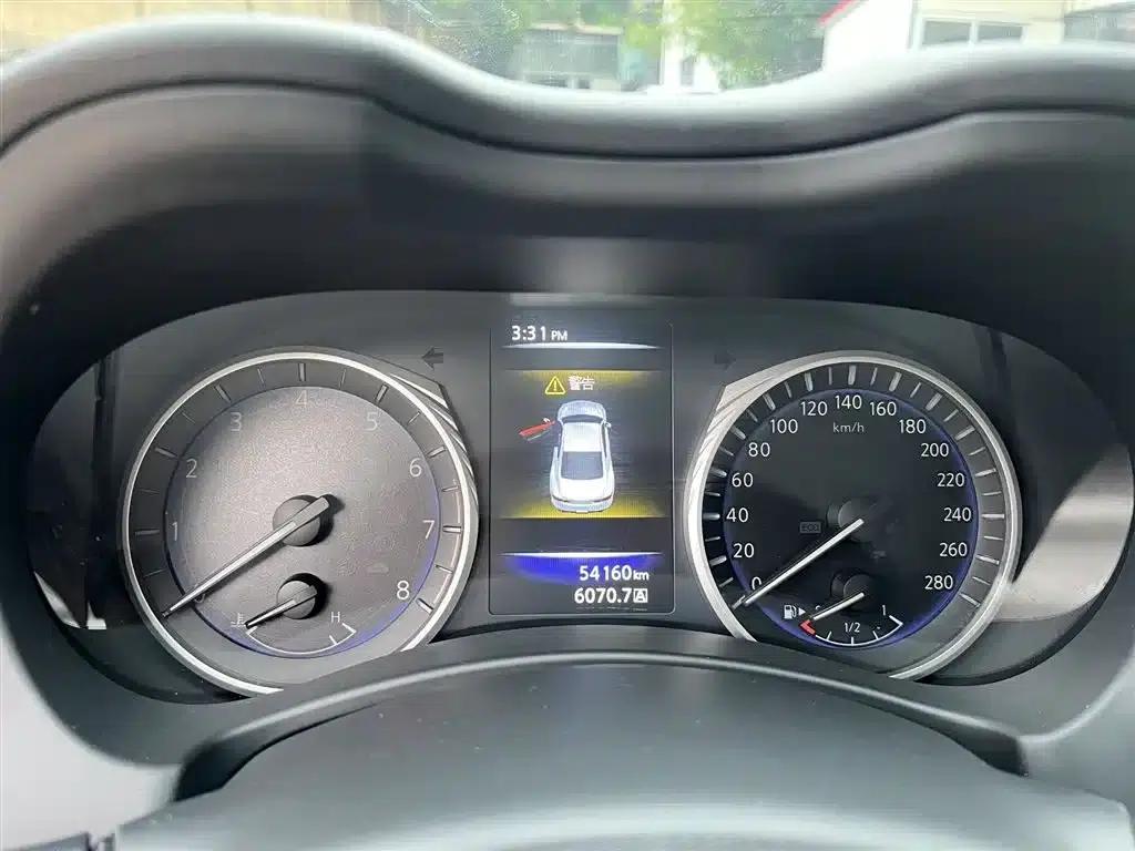 Infiniti Q60 2017 2.0T Luxury Edition — миниатюра 22