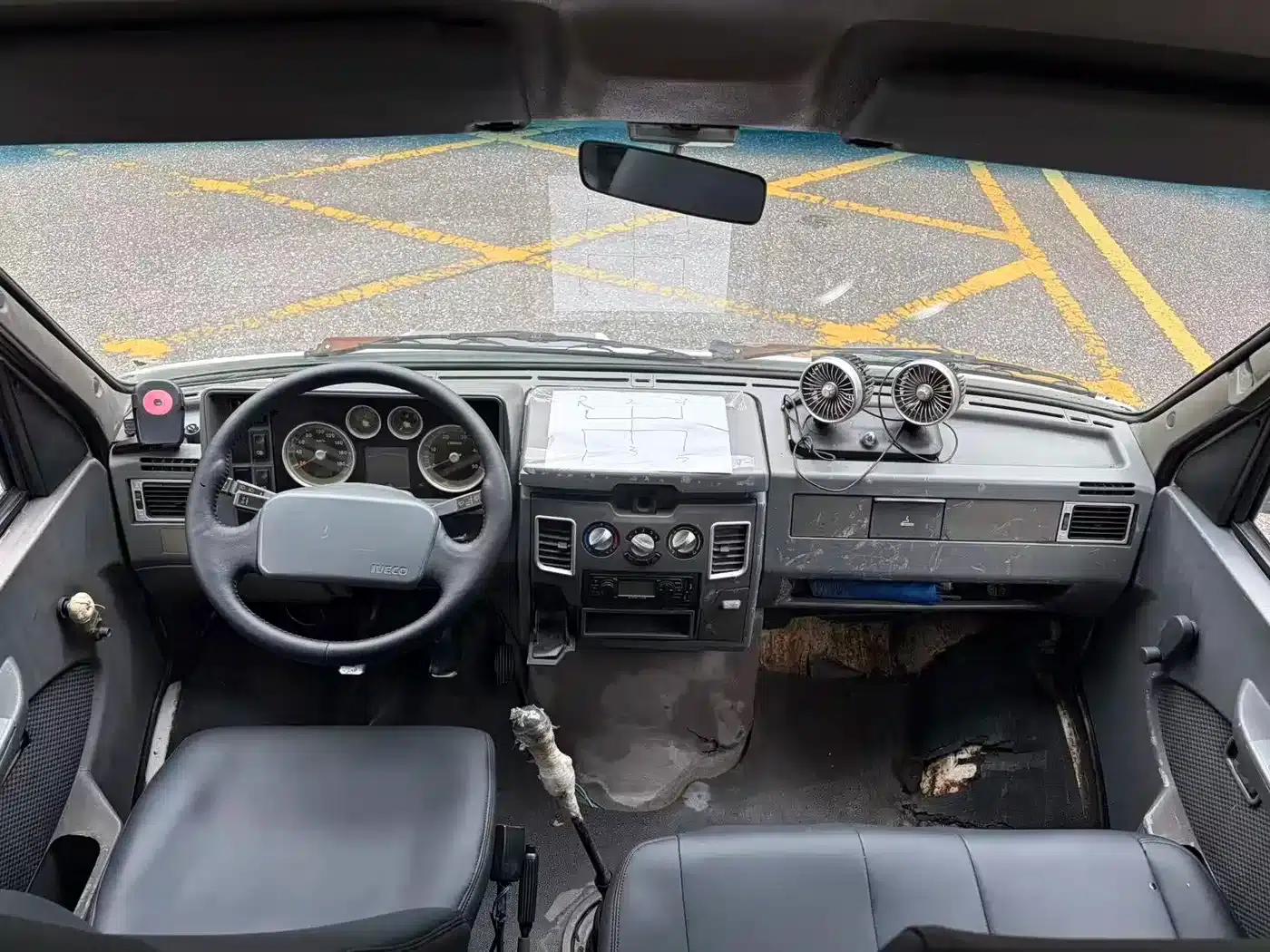 Iveco DeYi 2012 2.5T-A35 Logistics Version 1 (Mid-top) — миниатюра 11