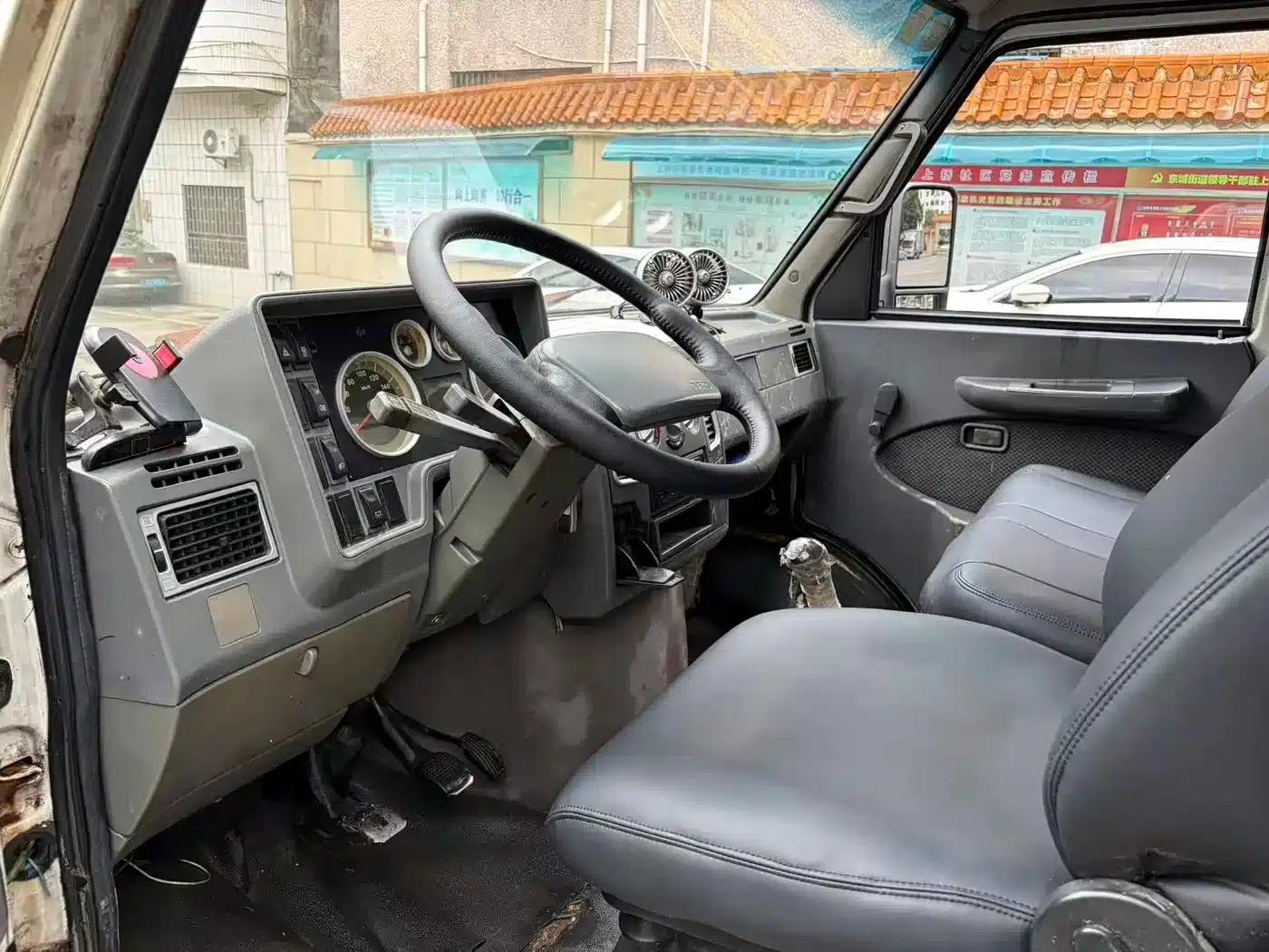 Iveco DeYi 2012 2.5T-A35 Logistics Version 1 (Mid-top) — миниатюра 12