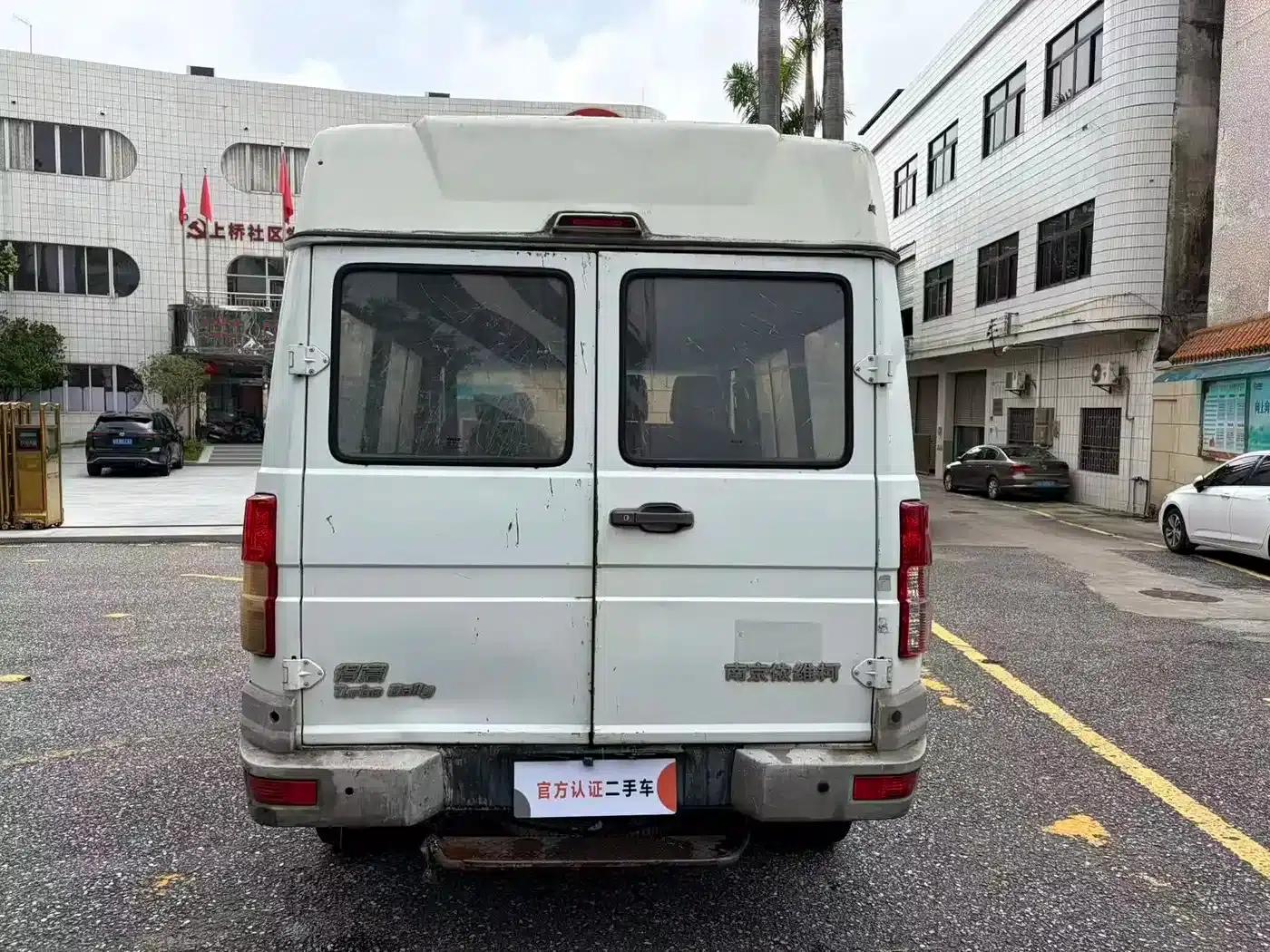 Iveco DeYi 2012 2.5T-A35 Logistics Version 1 (Mid-top) — миниатюра 6