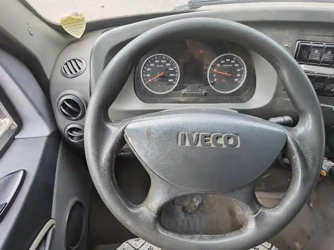 Iveco Baodi 2017 2.5T Premium A37 Bus, High Roof, 6-7 Seats, 47Z5 — миниатюра 18