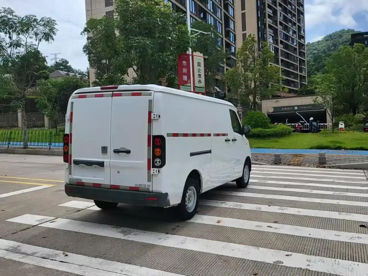 2022 Guoxuan Long Wheelbase Star Enjoy V 6E (38.7kWh) — миниатюра 12
