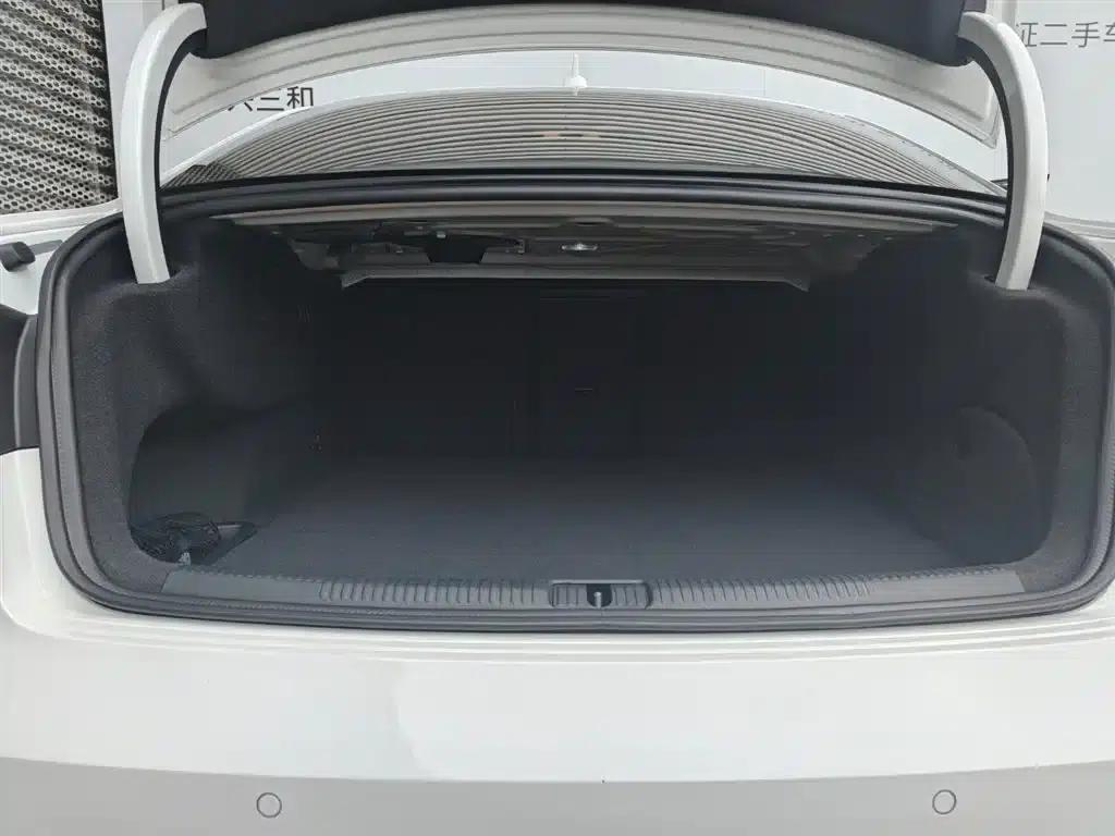 Audi S3 2015 Model S3 2.0T Limousine — миниатюра 15