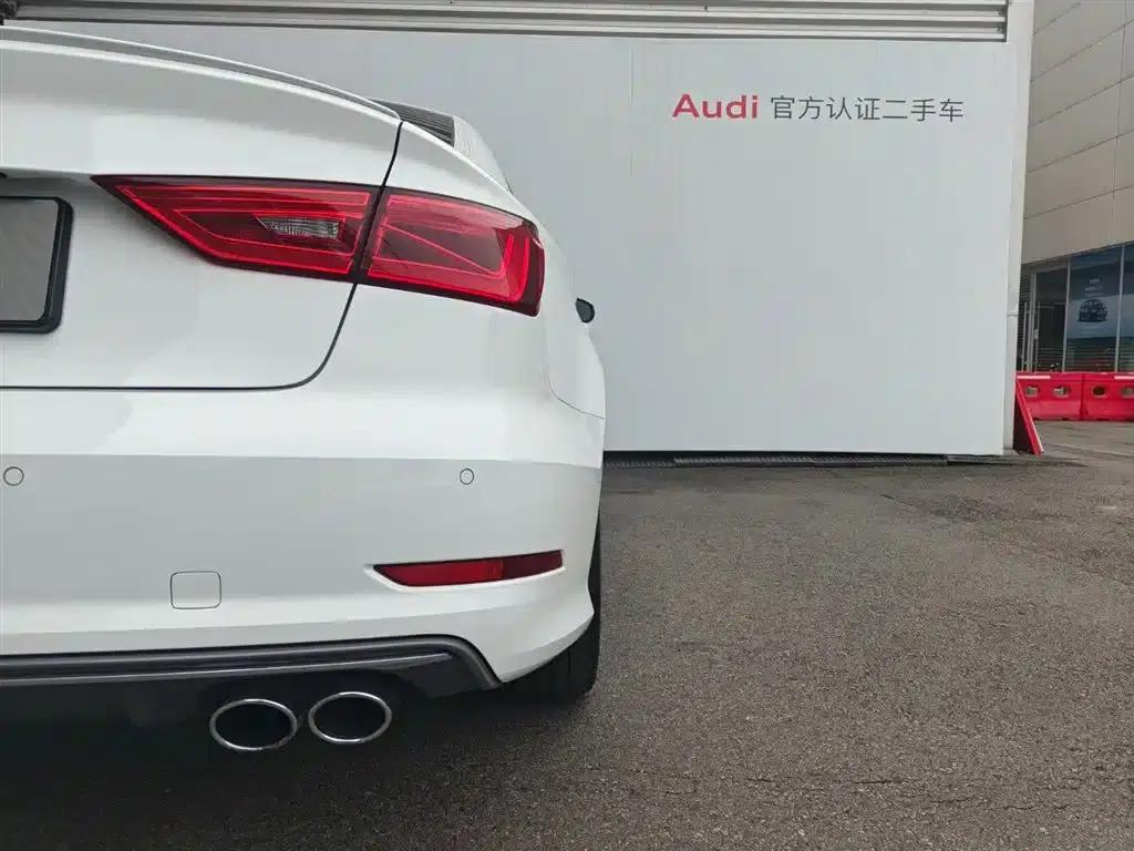 Audi S3 2015 Model S3 2.0T Limousine — миниатюра 17