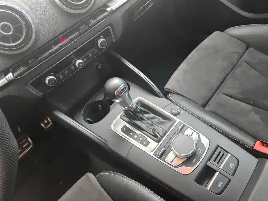 Audi S3 2015 Model S3 2.0T Limousine — миниатюра 7