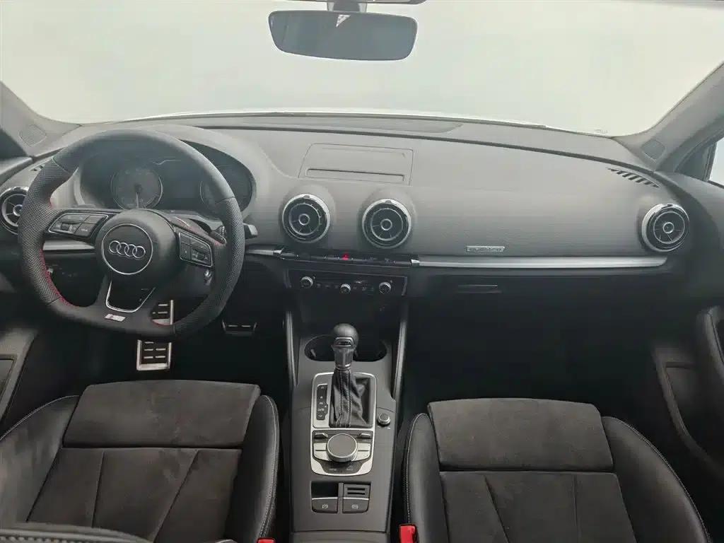 Audi S3 2015 Model S3 2.0T Limousine — миниатюра 8