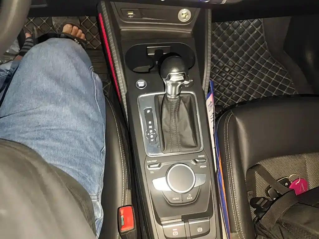 Audi Q2L e-tron 2019 Q2L e-tron Pure Electric Smart Edition — миниатюра 7