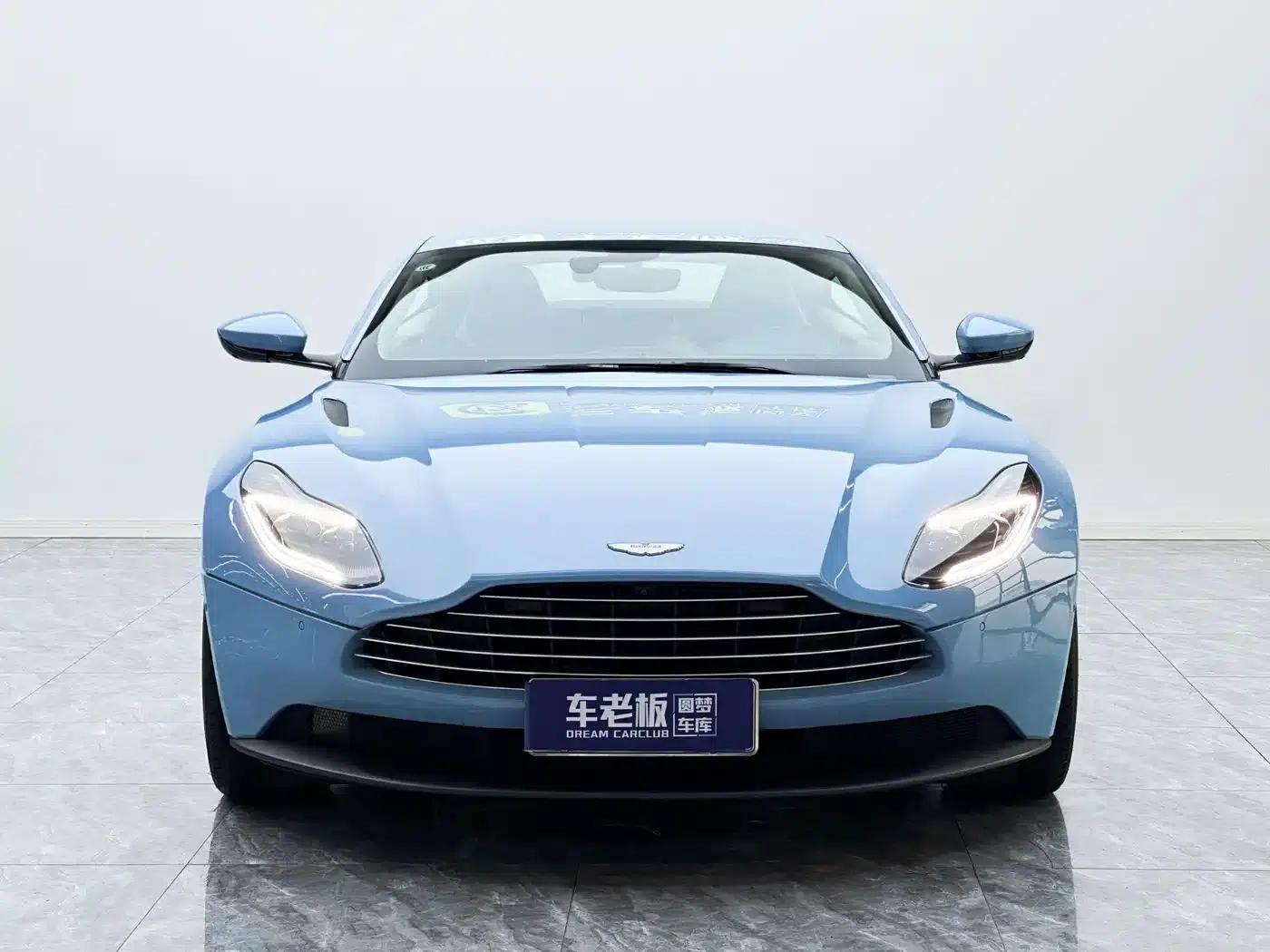 Aston Martin DB11 2019 4.0T V8 Coupe — миниатюра 2