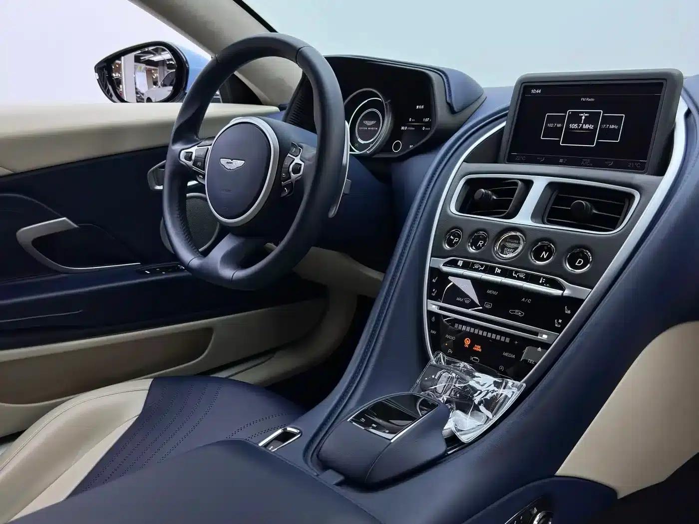 Aston Martin DB11 2019 4.0T V8 Coupe — миниатюра 11