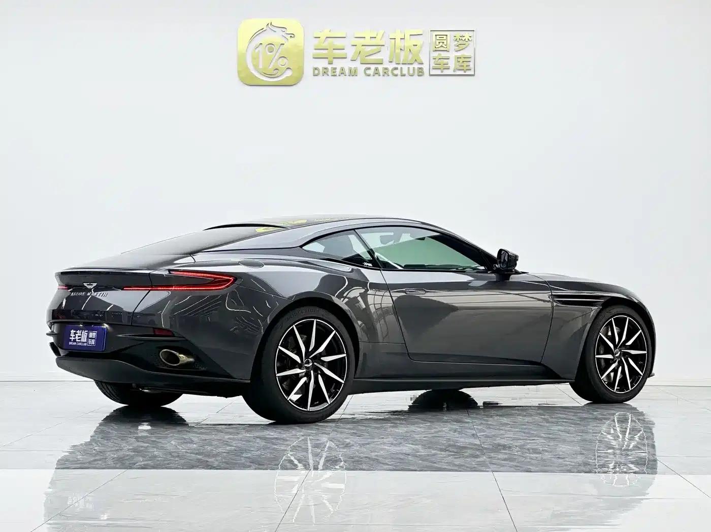 Aston Martin DB11 2022 4.0T V8 Coupe — миниатюра 4