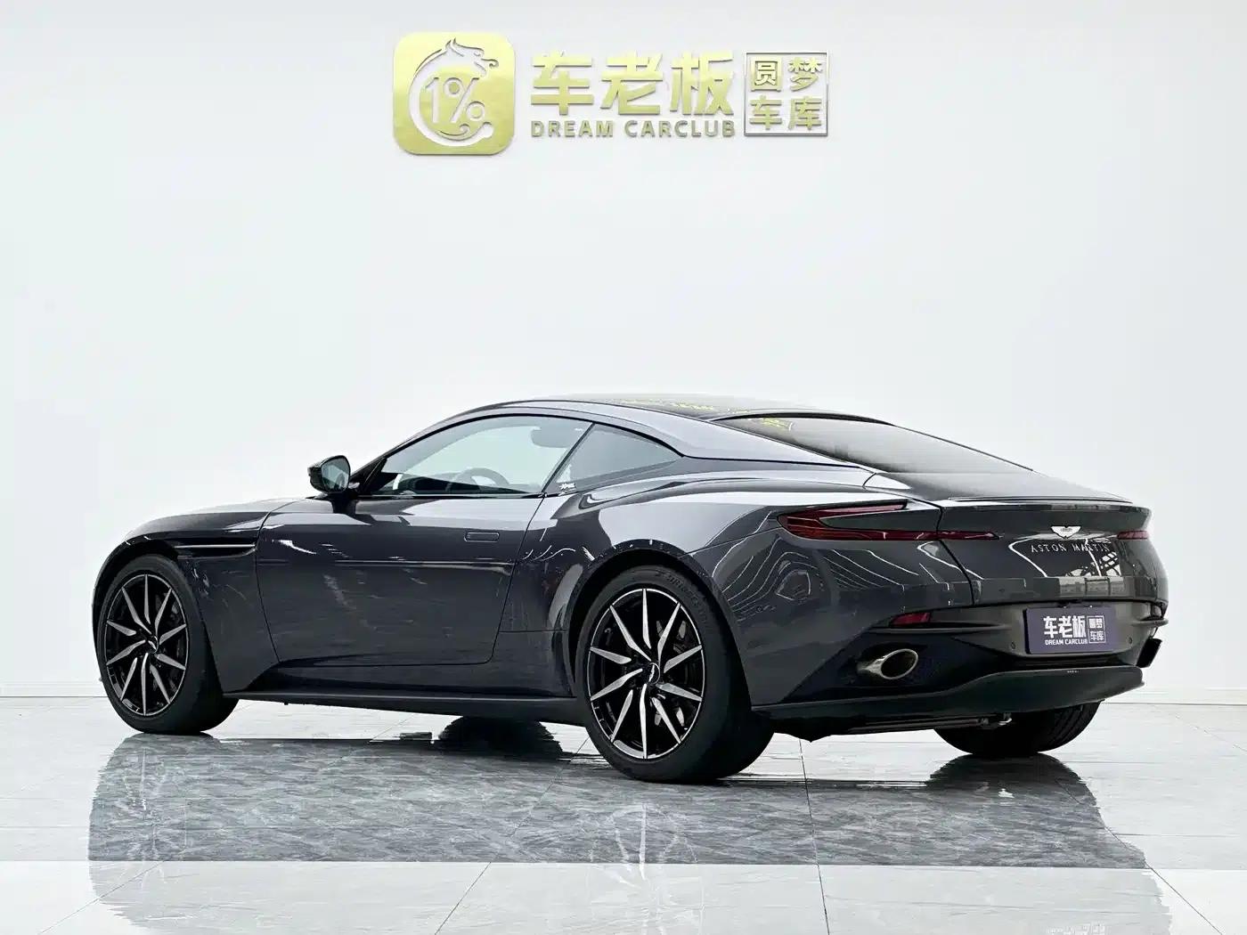 Aston Martin DB11 2022 4.0T V8 Coupe — миниатюра 6