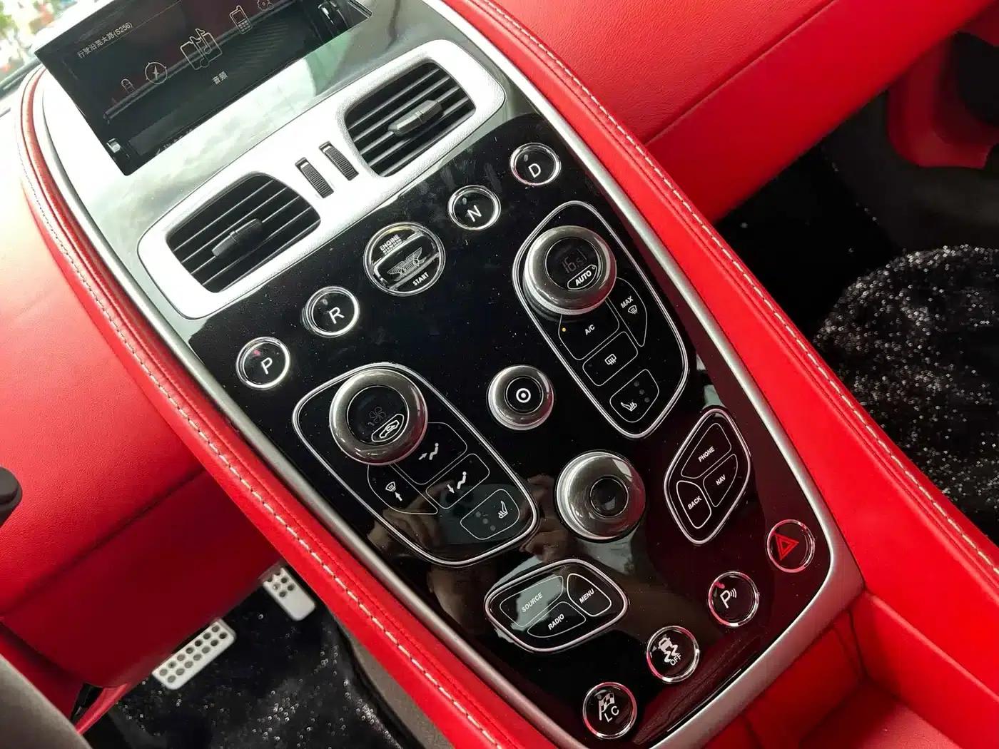 2013 Vanquish 6.0L Standard Model — миниатюра 5