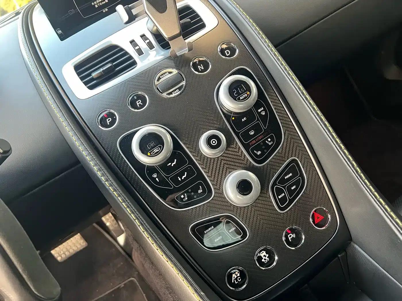 2013 Vanquish 6.0L Standard Model — миниатюра 6