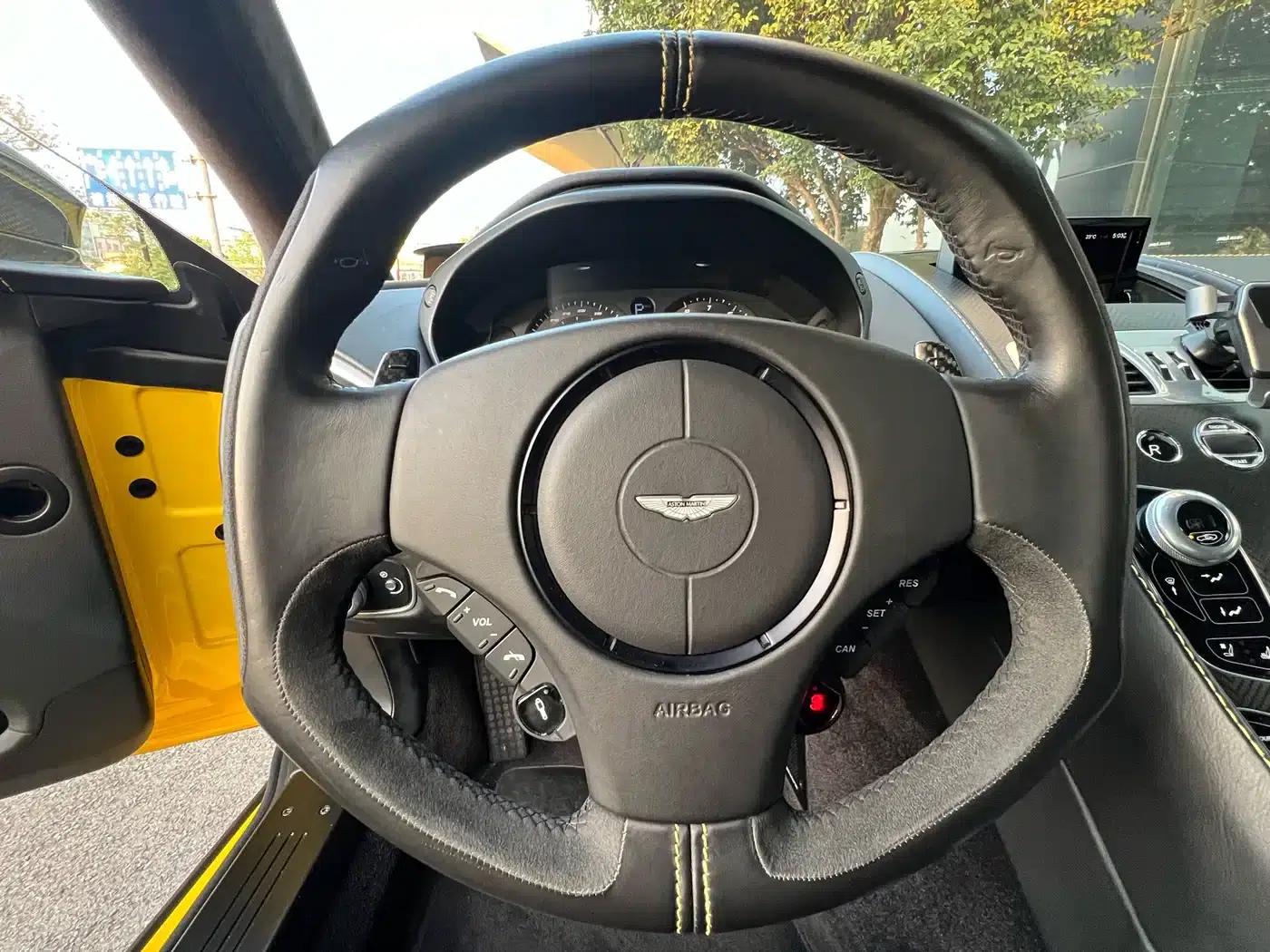 2013 Vanquish 6.0L Standard Model — миниатюра 8
