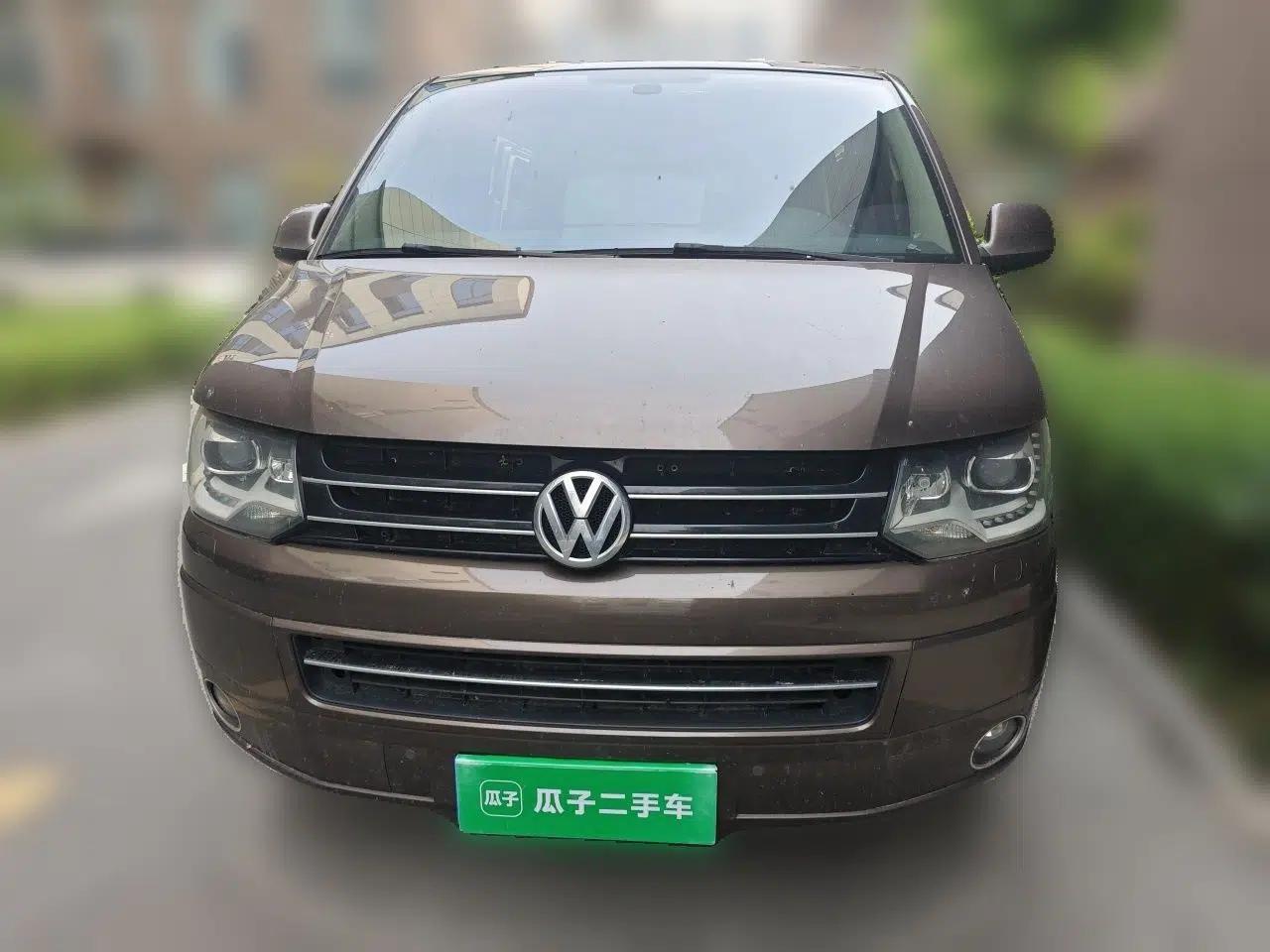 Volkswagen Multivan 2012 2.0 TSI Four-Wheel Drive Deluxe Edition — миниатюра 2