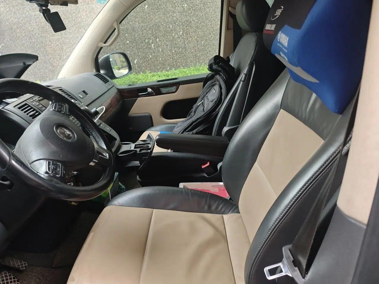 Volkswagen Multivan 2012 2.0 TSI Four-Wheel Drive Deluxe Edition — миниатюра 15