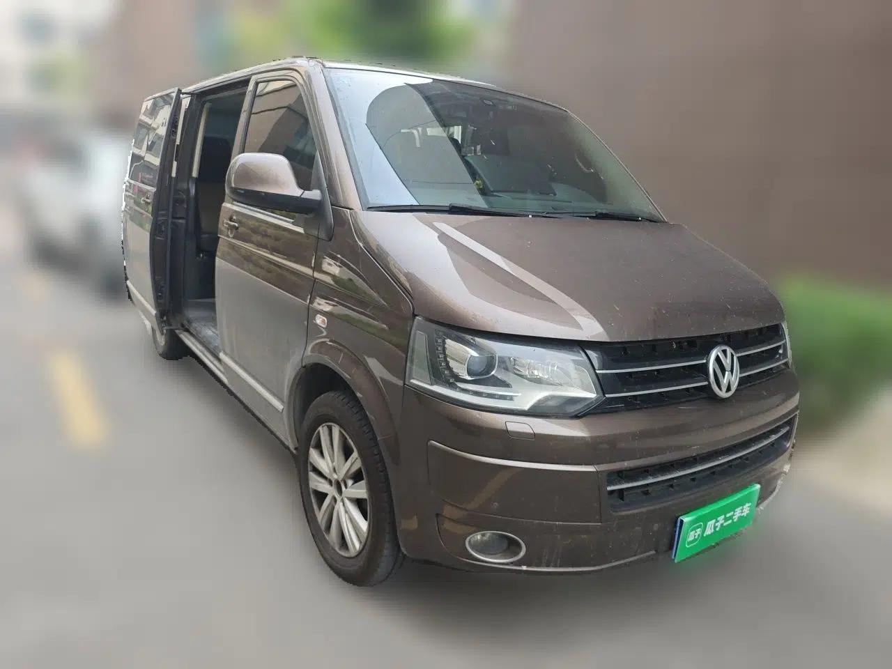 Volkswagen Multivan 2012 2.0 TSI Four-Wheel Drive Deluxe Edition — миниатюра 3