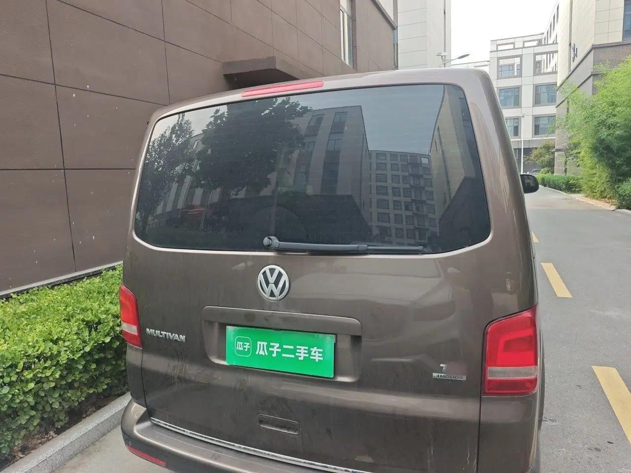 Volkswagen Multivan 2012 2.0 TSI Four-Wheel Drive Deluxe Edition — миниатюра 5