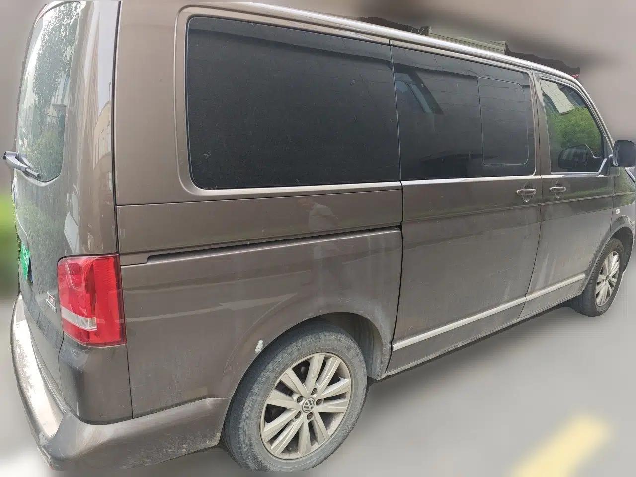 Volkswagen Multivan 2012 2.0 TSI Four-Wheel Drive Deluxe Edition — миниатюра 6