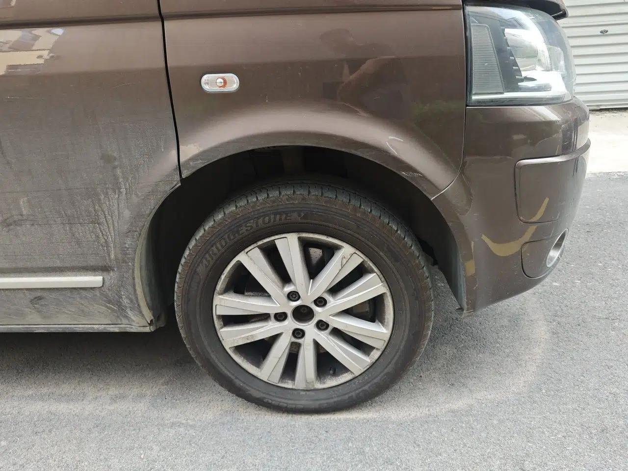 Volkswagen Multivan 2012 2.0 TSI Four-Wheel Drive Deluxe Edition — миниатюра 8