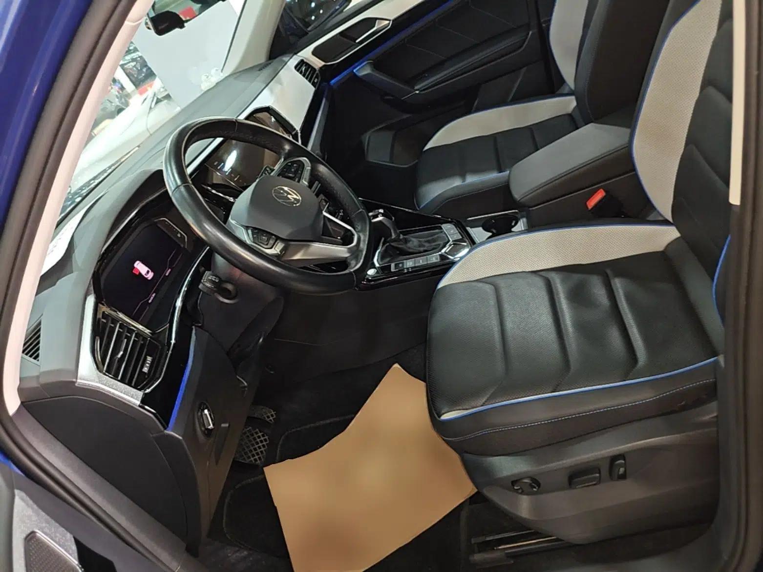 Volkswagen Tayron GTE Plug-in Hybrid 2020 1.4T Luxury Model — миниатюра 25