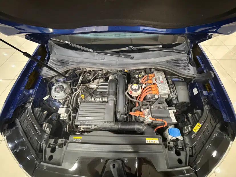 Volkswagen Tayron GTE Plug-in Hybrid 2020 1.4T Luxury Model — миниатюра 39