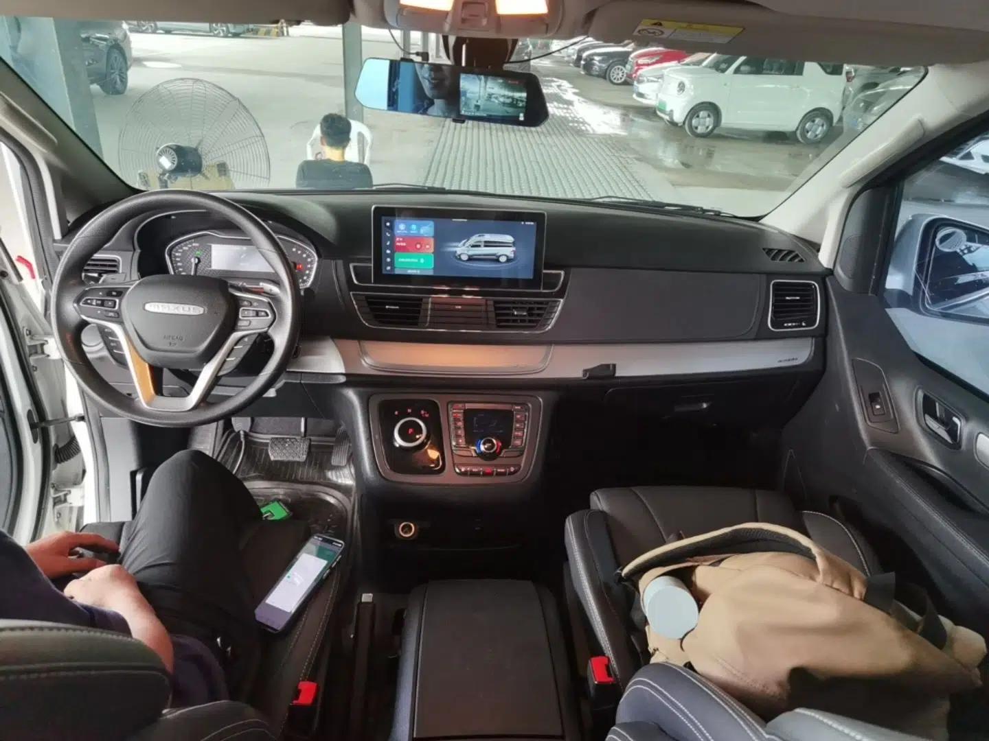 SAIC MAXUS G20 2023 Facelifted ES 2.0T Gasoline Automatic Value Edition — миниатюра 12