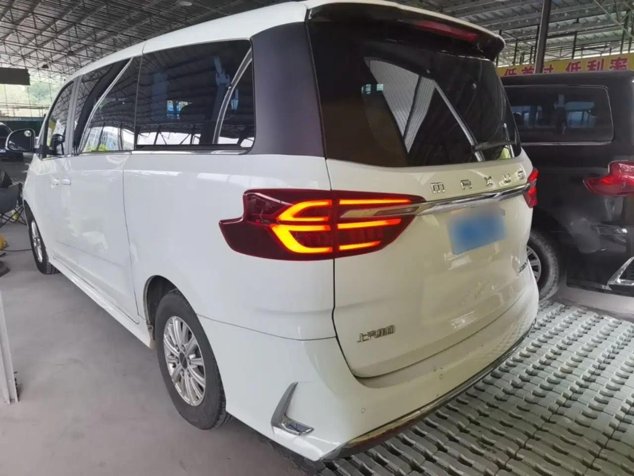SAIC MAXUS G20 2023 Facelifted ES 2.0T Gasoline Automatic Value Edition — миниатюра 4