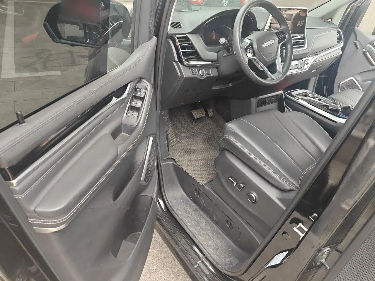 SAIC MAXUS G20 2023 Facelifted PLUS 2.0T Gasoline Automatic Luxury Edition — миниатюра 16