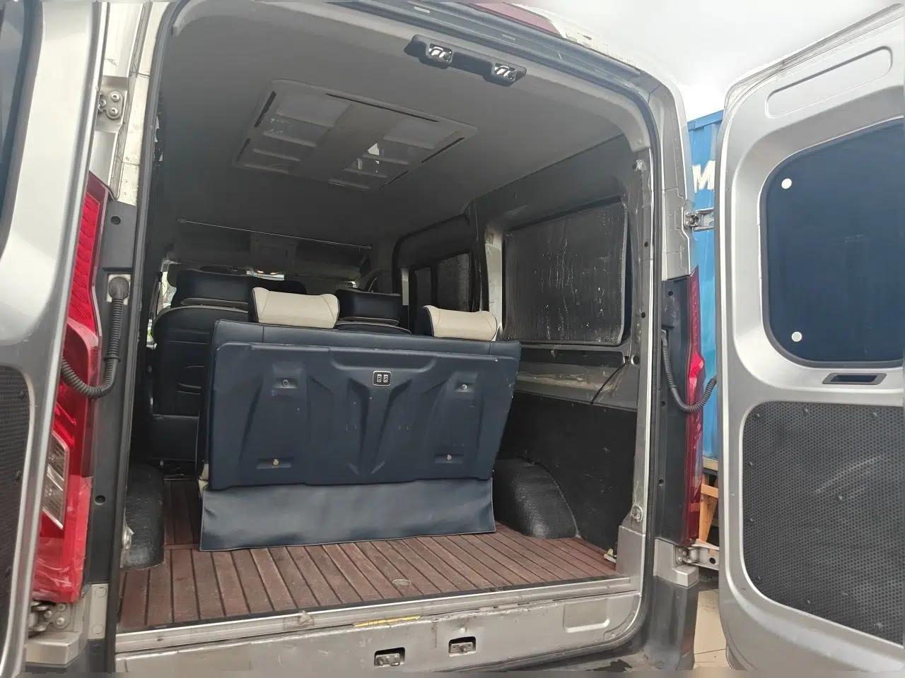 SAIC MAXUS Xintu V90 2019 2.0T Manual ZhiDuXing Rear-Drive Single-Tire Long-Wheelbase High-Roof 7-Seater — миниатюра 19